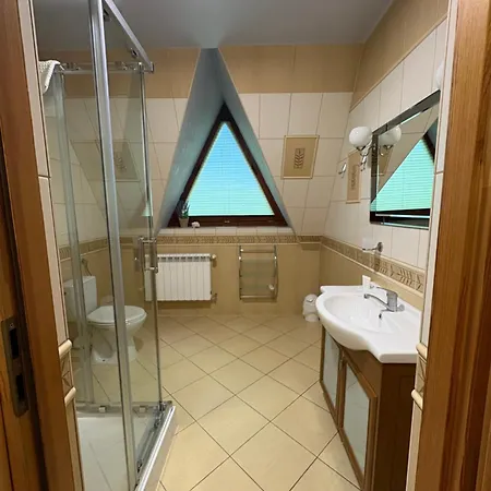 25 H アパート ザコパネ